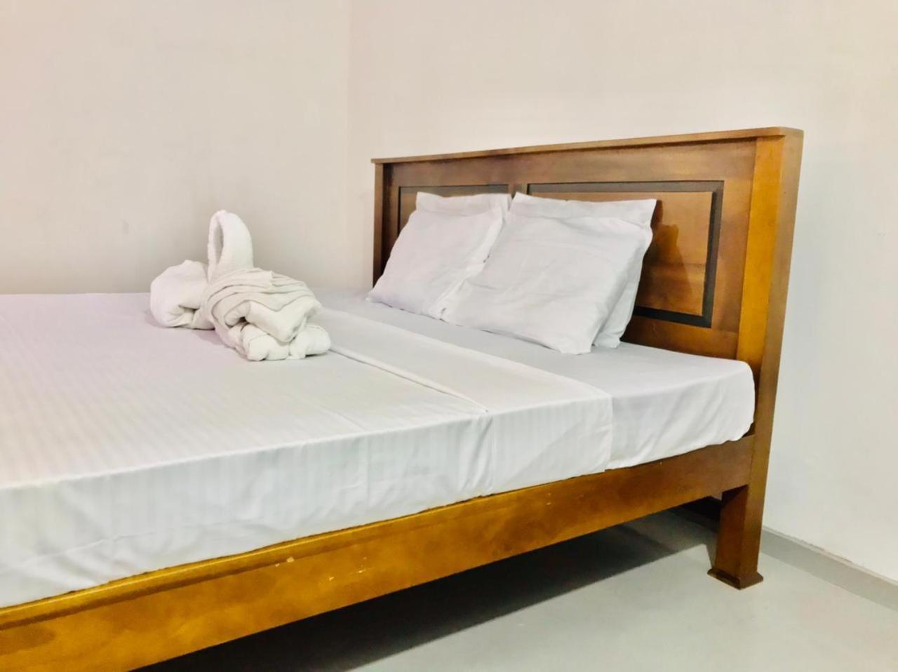 Appartement Lucky Mongrooves à Midigama-Est Extérieur photo